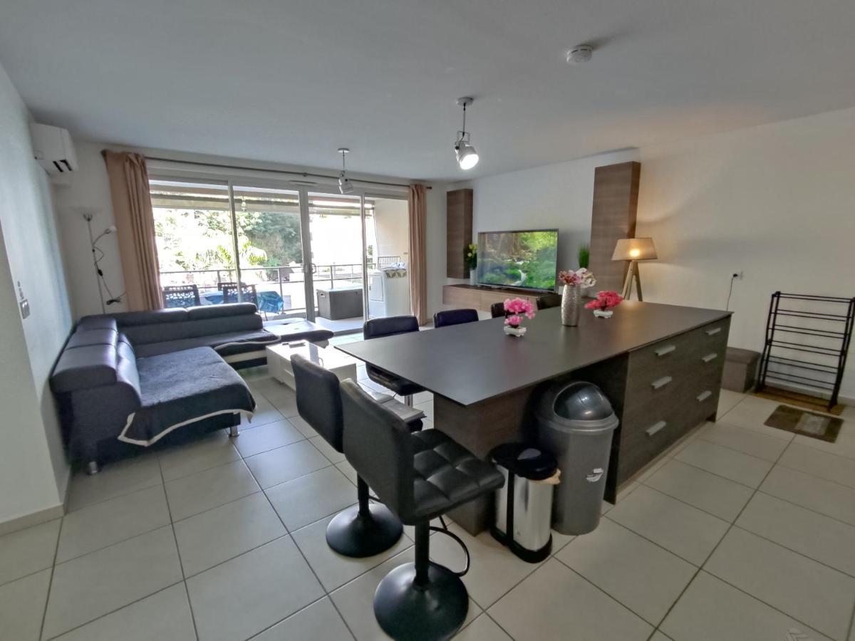 Elegant F3 A La Villa Stencer, Papeete, Calme Climatise Et Spacieux Papeete  Exteriér fotografie